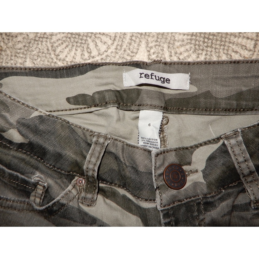 Camo Skinny Jeans (Super Stretchy)